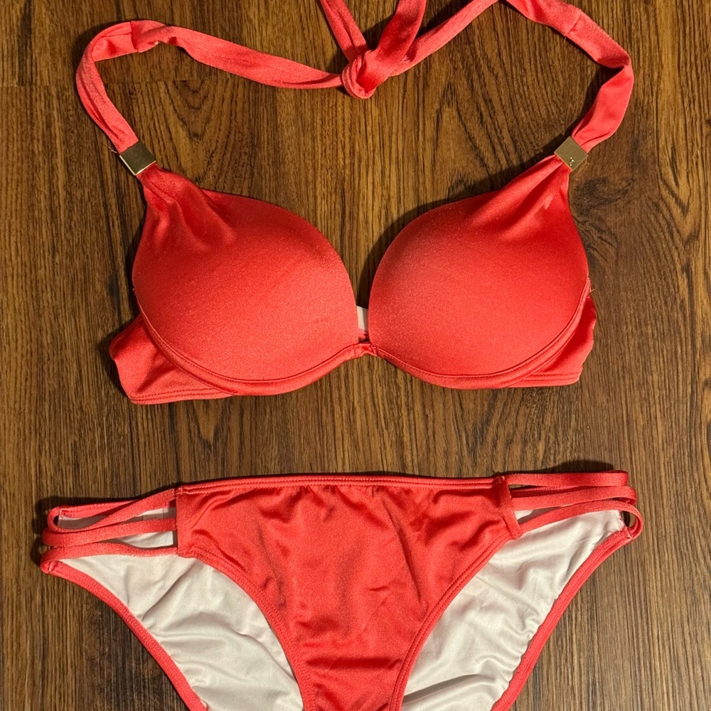 Victoria Secret very sexy bikini